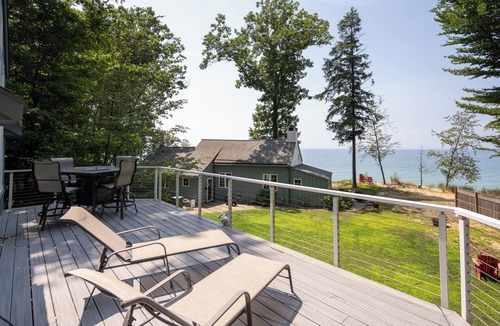Fennville House | Sweeping Views of Lake Michigan w/Private Beach