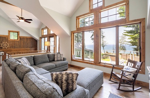 Fennville House | Sweeping Views of Lake Michigan w/Private Beach