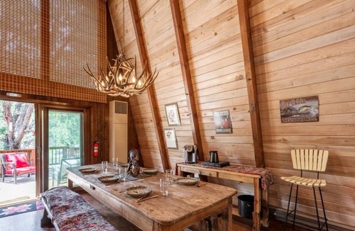 Alto Cabin | Sweet 16 | Cozy A-Frame Escape w/Deck Dining, Elk Sightings & Ruidoso Charm