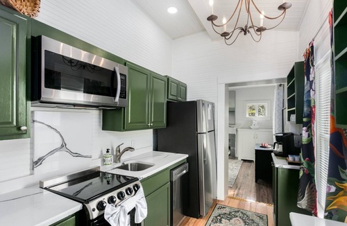 Natchez Cottage | Sweet Auntie's | 1/1 | Walk to Downtown