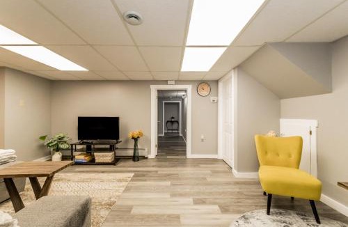 Kentville Apartment | Sweet Blossom Place