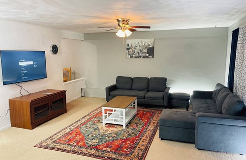 Endwell House | Sweet comfy duplex house