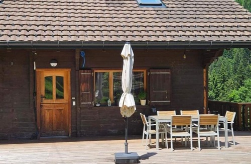 Troistorrents Apartment | Sweet & Cosy Chalet in the heart of the Swiss Alps