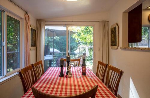 Occidental House | Sweet Creek