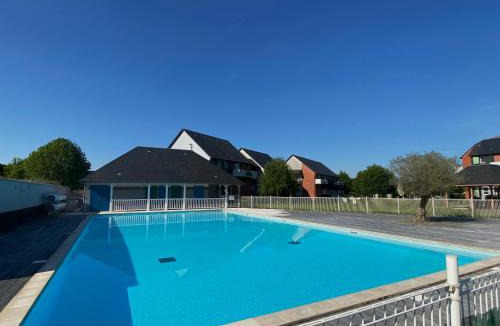 La Riviere-Saint-Sauveur Apartment | Sweet Dreams