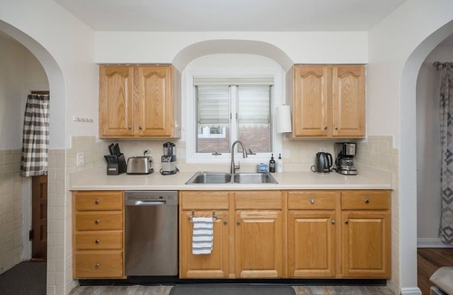 St. Charles Historic District House | Sweet Escape, 4BR, 2 Full Baths Near Historic Main St