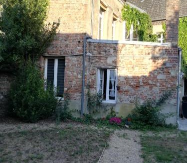 La Fere House | Sweet garden