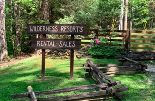 Oneida Cabin | Sweet Gum Falls Quaint Log Cabin With Hot Tub