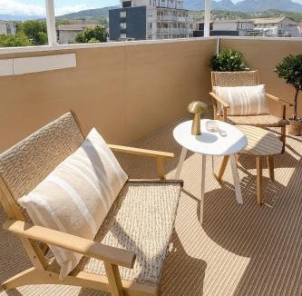 Chambery Apartment | Sweet Home - Cocon élégant climatisé, piscine été, balcon & parking privé