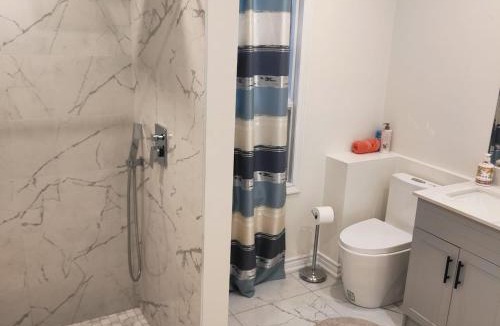 Bloor-Yorkville Apartment | Sweet Home in Bloor Downtown-CENTRAL STAY