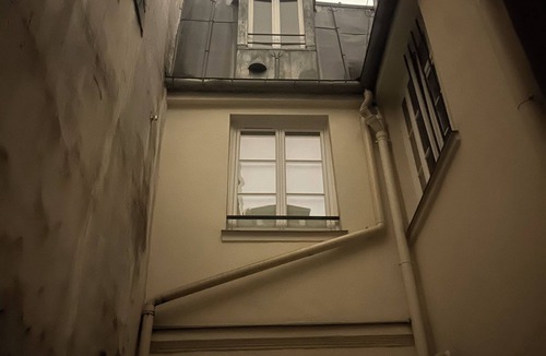 Quartier Sainte-Avoye Apartment | Sweet Home In Paris