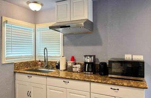 Arden-Arcade House | Sweet Home with 2 Queen Beds Only 2mins to Freeway