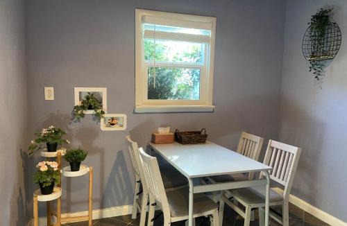 Arden-Arcade House | Sweet Home with 2 Queen Beds Only 2mins to Freeway