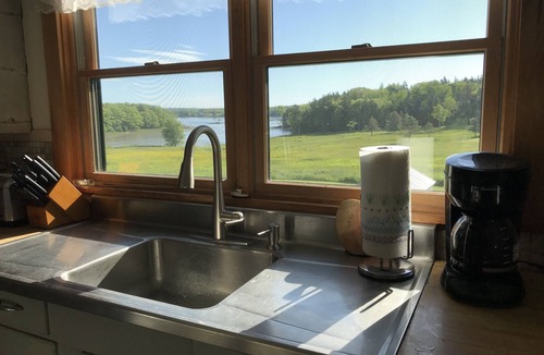 South Thomaston House | Sweet Home with Stunning Water Views