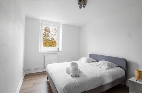 Briey Apartment | Sweet Honey Briey