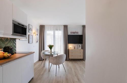 Issy-les-Moulineaux Apartment | Sweet'Issy - Balcon - Parking - Climatisation - WIFI - MyBestLoc