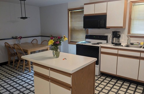 Newfield Apartment | Sweet kid & pet friendly studio near Ithaca & Watkins