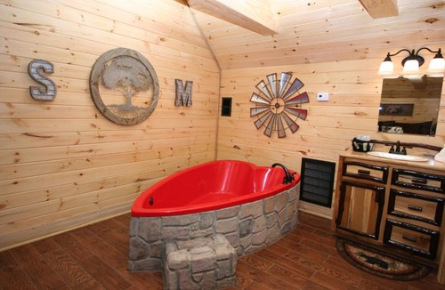 Gatlinburg Ski Chalet | Sweet Memories