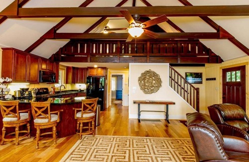 Pisgah Forest House | Sweet Refrain in Pisgah Forest with VIEW