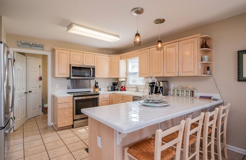 Long Beach House | Sweet Retreat: Oceanfront Home with Private Walkway to the Beach