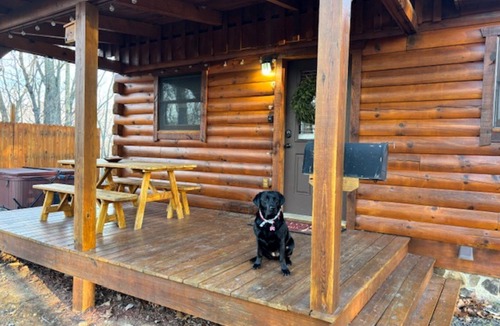 Stanardsville Cabin | Sweet Reunion | 2 Bed, 1 Bath