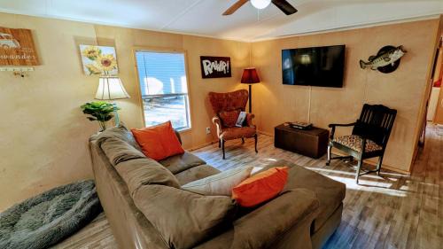 Lee County House | Sweet Salem Hideaway