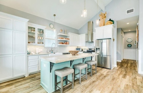 Surfside Beach House | Sweet & Salty - Hot Tub, Across from Jetty, Best Ship Watching!