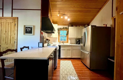 Boles House | Sweet Spacious Loft Perfect for Outdoor and Nature Lovers in Arkansas