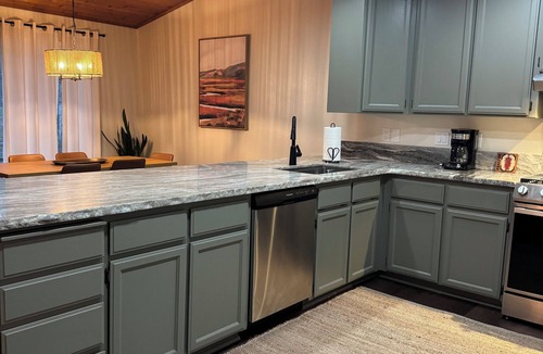 Weaverville Condo | Sweet-spot on the Golf Course