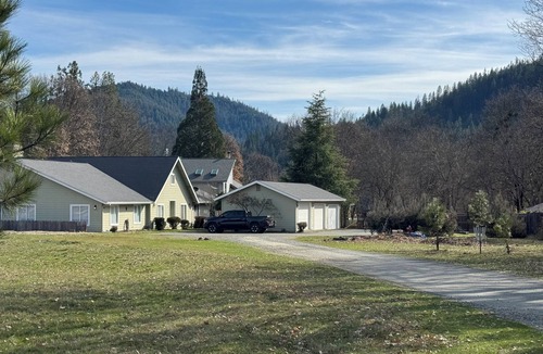 Weaverville Condo | Sweet-spot on the Golf Course