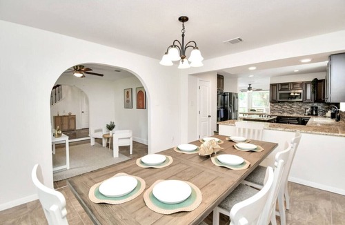Houston House | Sweet Spring Vacation - Pickleball, Billiards, Pool