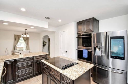Houston House | Sweet Spring Vacation - Pickleball, Billiards, Pool