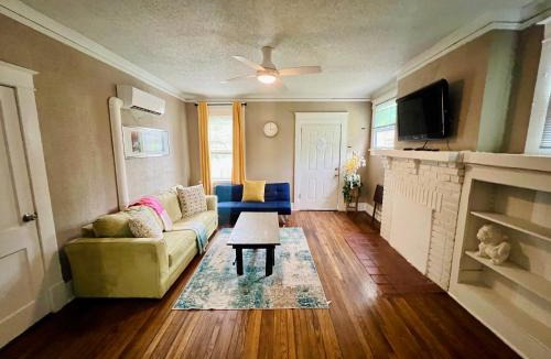 Vollintine-Evergreen Apartment | Sweet Stay in Memphis