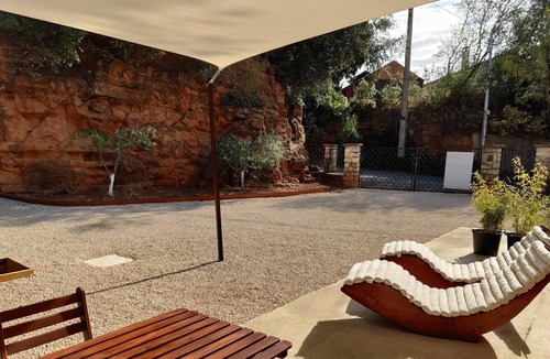 Piolenc Apartment | Sweet studio in the heart of Provence