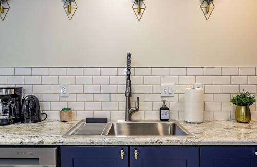 South Tabor Apartment | Sweet Suite - Private Studio