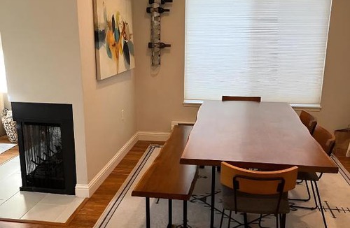 Highland Park Apartment | Sweet three bedroom