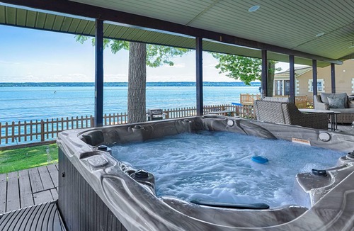 Seneca Falls Cottage | Sweet Water: Cayuga Lakefront Charm & Hot Tub!