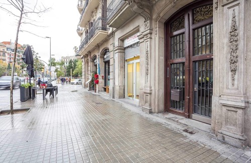 L'Antiga Esquerra de l'Eixample Apartment | Sweett | Aragon - Three Bedroom Apartment, Sleeps 6