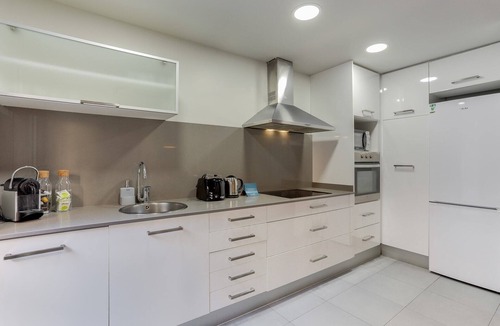 Hostafrancs Apartment | Sweett | Callao I - Three Bedroom Apartment, Sleeps 7