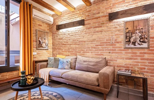 El Poble-sec Apartment | Sweett | Gallery Poble Sec I
