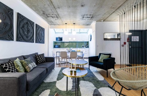 Quartier Saint-Georges Apartment | Sweett | Milan I - Two Bedroom Apartment, Sleeps 6