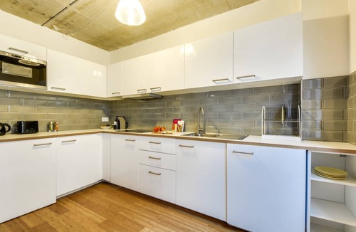 Quartier Saint-Georges Apartment | Sweett | Milan II - Two Bedroom Apartment, Sleeps 6