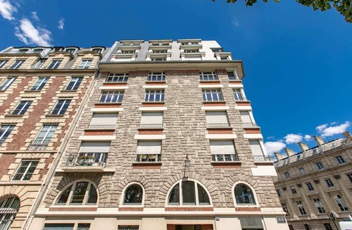 Paris City Center Apartment | Sweett | Notre Dame I