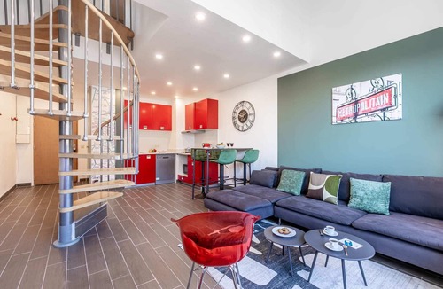 Strasbourg -Saint-Denis Apartment | Sweett | Saint Denis Duplex