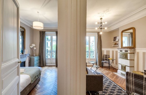 Saint-Germain-des-Pres Apartment | Sweett | Saint Germain IV