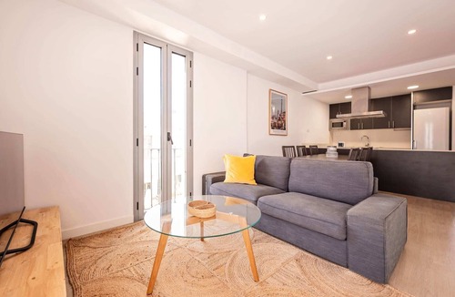 La Ribera Apartment | Sweett | Symphonic Central 302