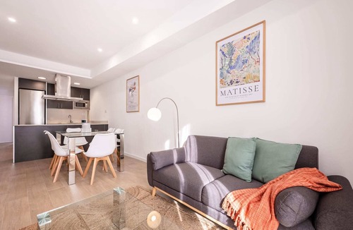 La Ribera Apartment | Sweett | Symphonic Central 501