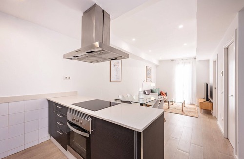 La Ribera Apartment | Sweett | Symphonic Central 501