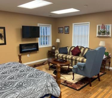 Sweetwater House | Sweetwater Stables