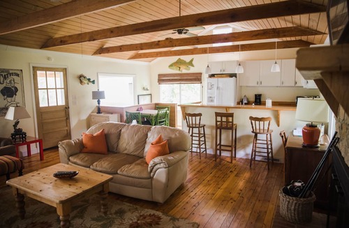 Steele Creek Cottage | Sweetwater
